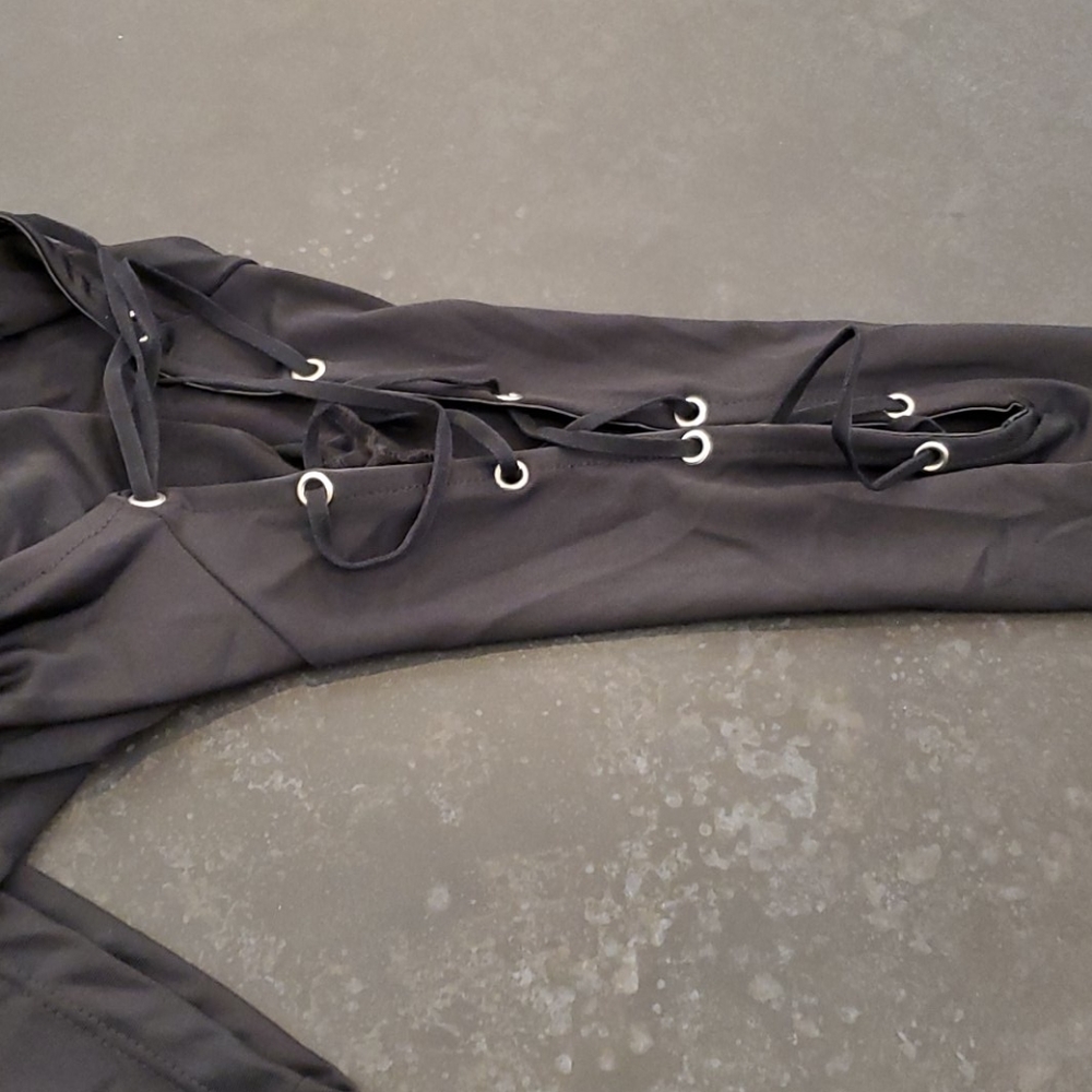 Dress - Picture 2 of 4